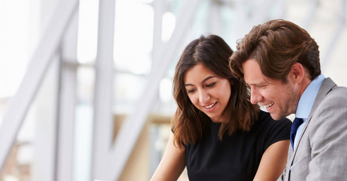 business english course – two people in a business English course