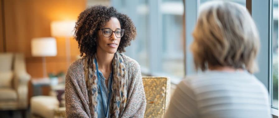 Teacher and student in a classroom during a personalized intensive English course at The English Center